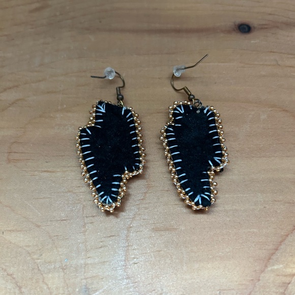 Handmade earrings - Picture 3 of 3